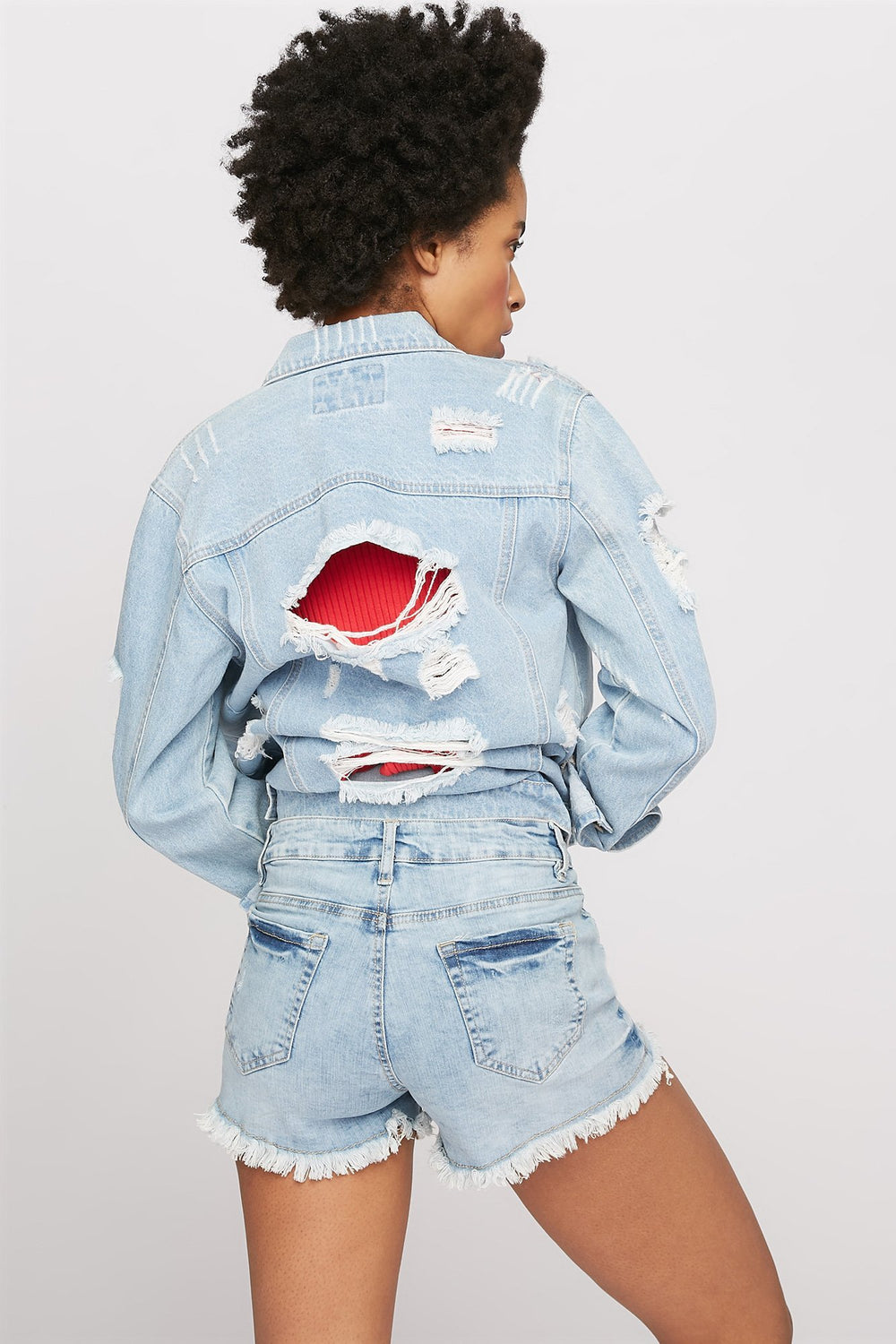 Women Low-Rise Distressed Frayed Hem Denim Short Light Denim Blue