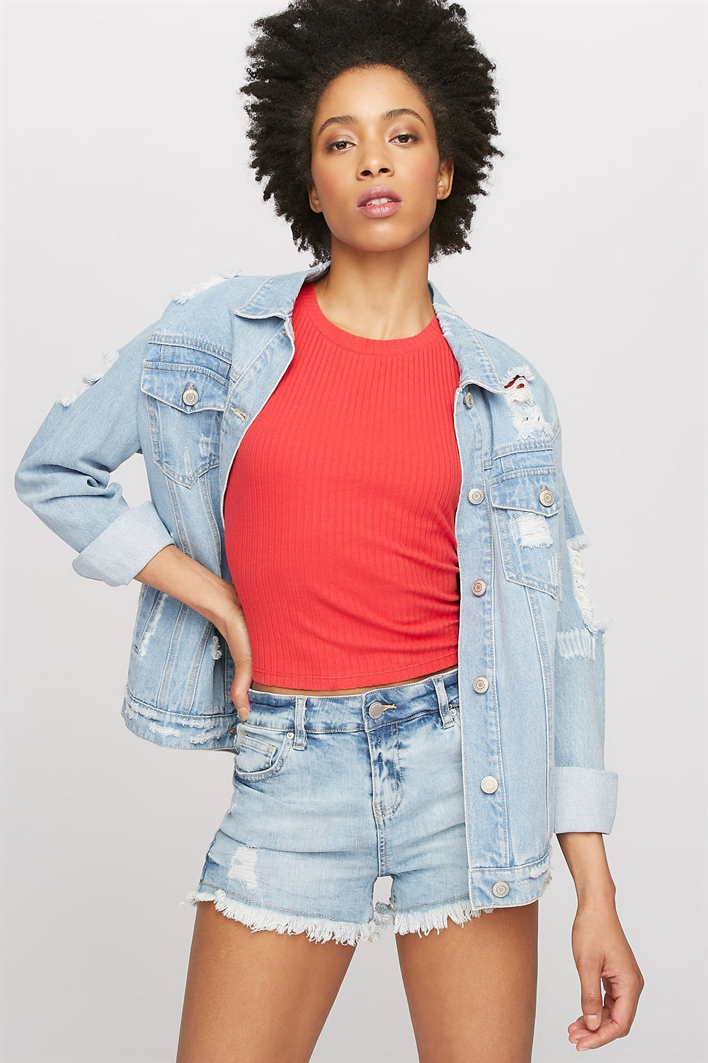 Women Low-Rise Distressed Frayed Hem Denim Short Light Denim Blue