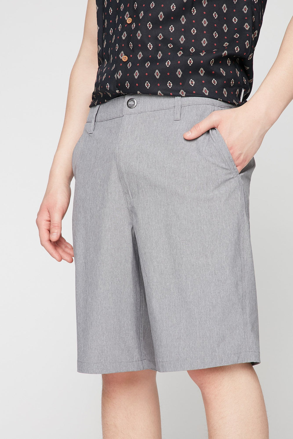 Men Space Dye Hybrid Short Light Grey