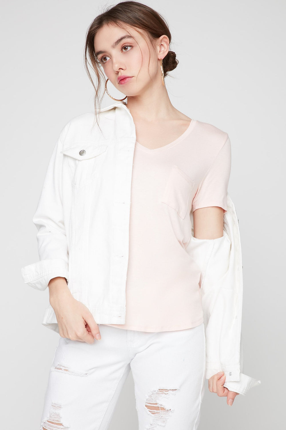 Women Basic V-Neck Pocket T-Shirt Light Pink