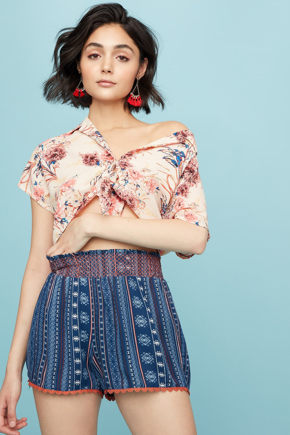 Women Short volanté à taille haute avec liséré crocheté et motif tribal Marine