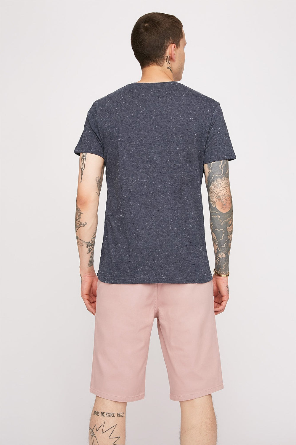 Men T-shirt teint par espacements avec poche et encolure en V Marine