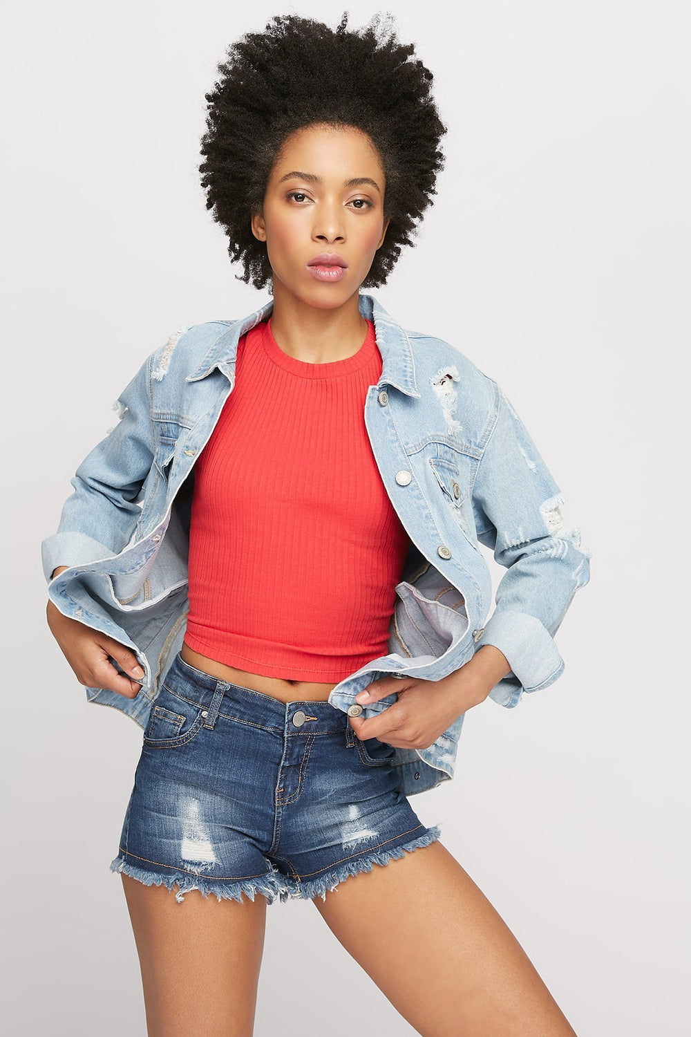 Women Low-Rise Distressed Frayed Hem Denim Short Medium Blue