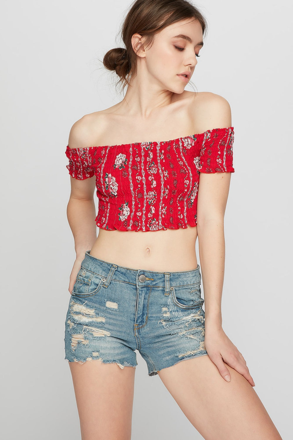 Women Mid-Rise Distressed Denim Short Medium Blue