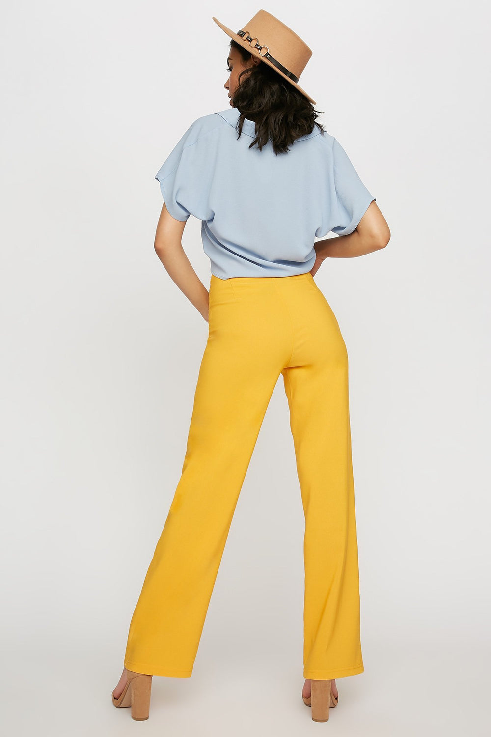 Women Pantalon nervuré à jambe large et taille haute Moutarde