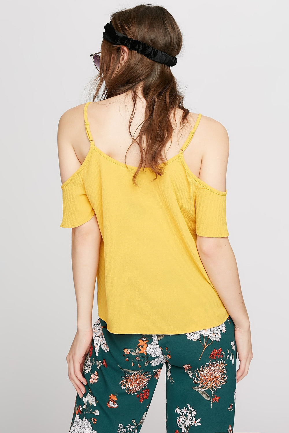 Women Blouse boutonnée à épaules dénudées Moutarde