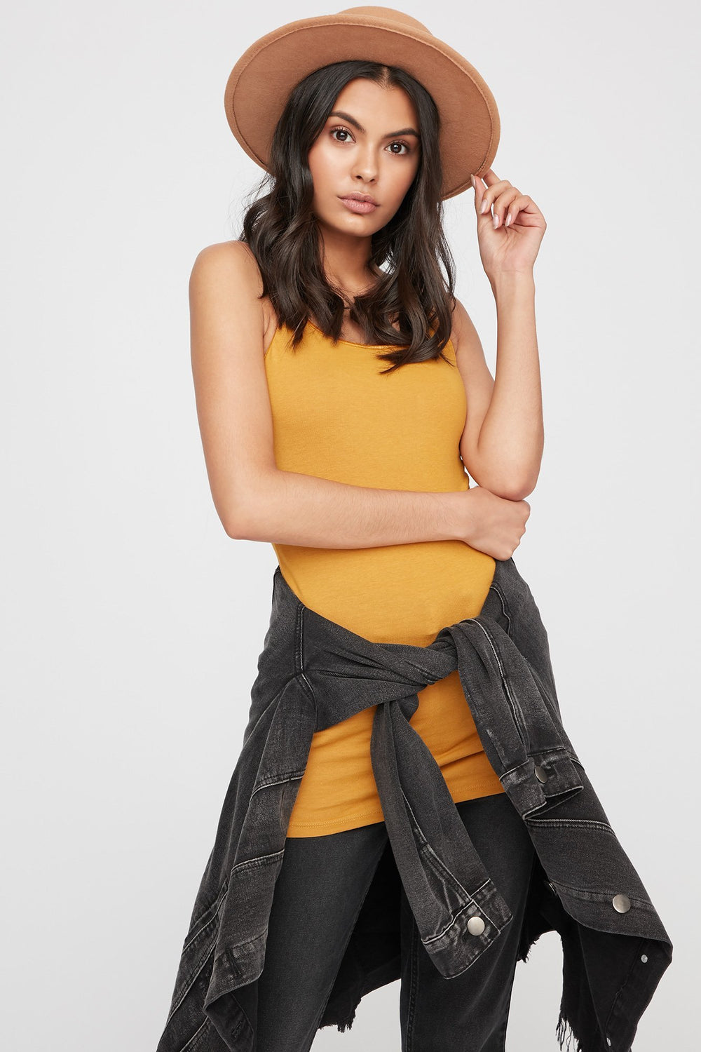 Women Camisole longue de base à encolure arrondie Moutarde