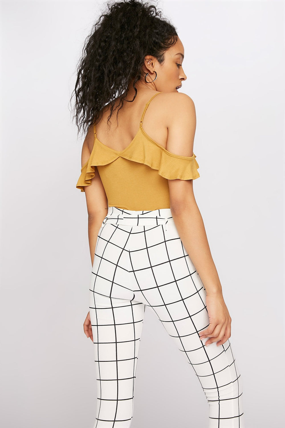 Women Camisole volantée à épaules dénudées et encolure en V Moutarde