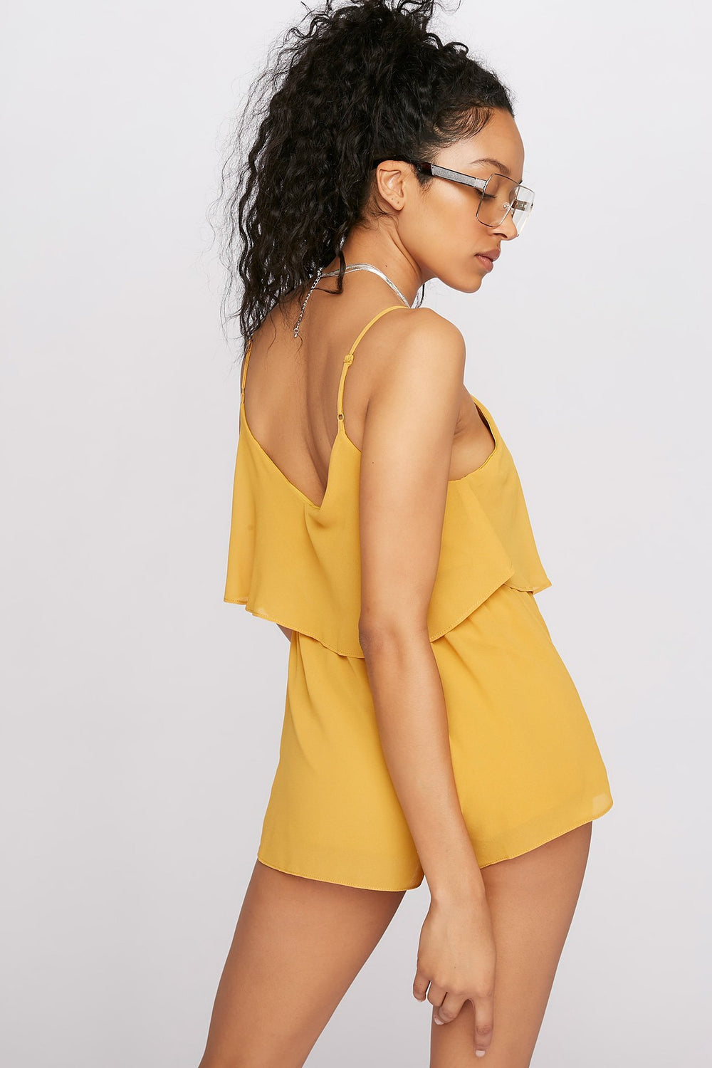 Women Combi-short volanté cintré à encolure en V Moutarde
