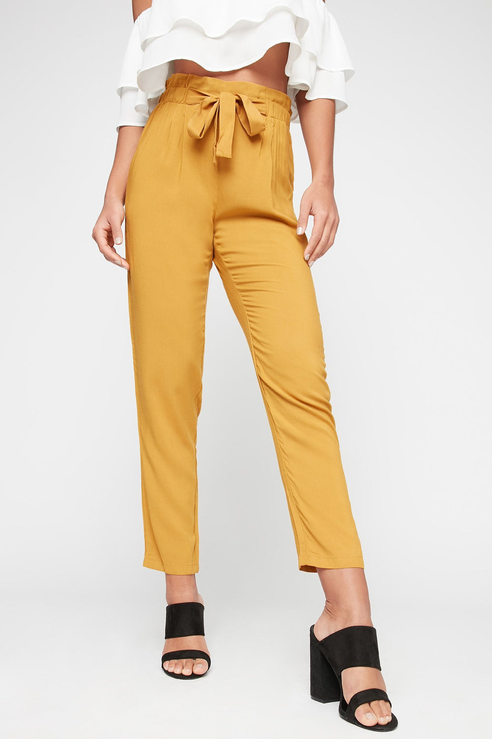 Women Pantalon à taille haute roulée avec attache Moutarde