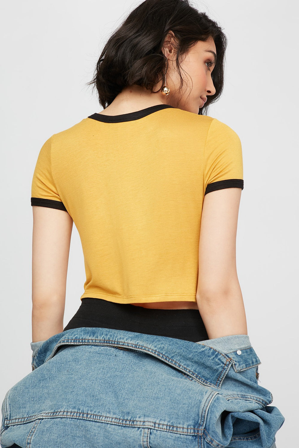 Women T-shirt court noué devant à liséré contrastant avec imprimé Honey Moutarde