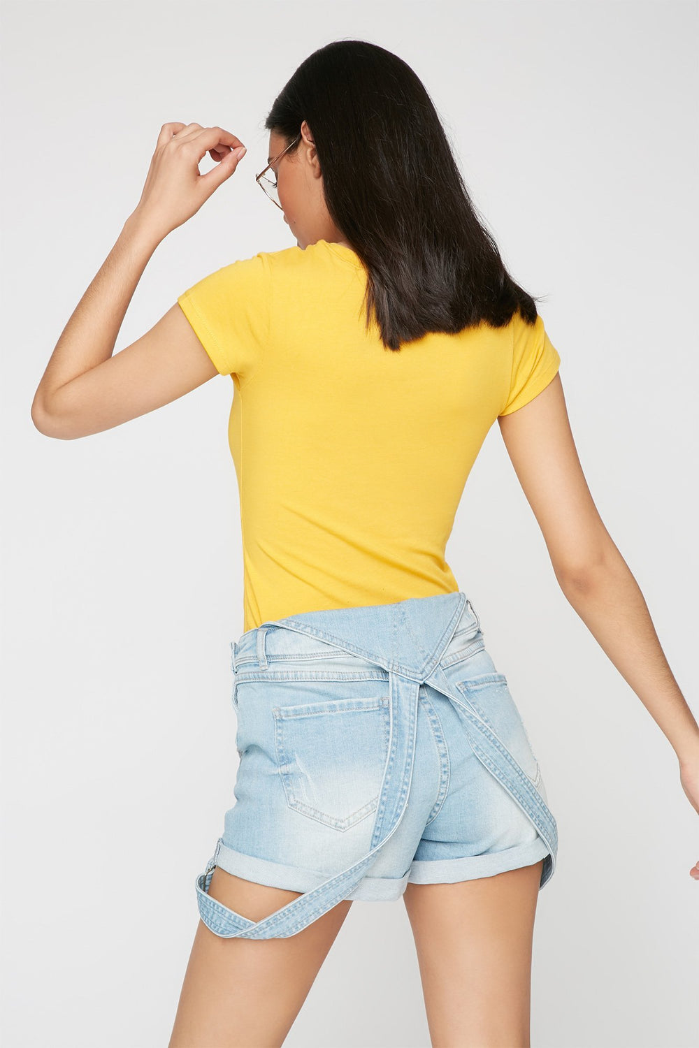 Women Scoop Neck Basic T-Shirt Mustard