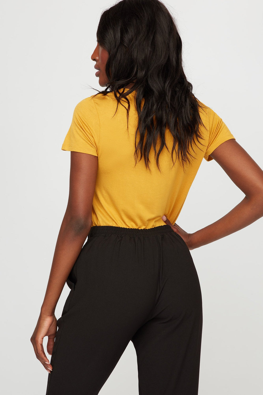 Women Scoop Neck Soft Basic Pocket Coloured T-Shirt Mustard