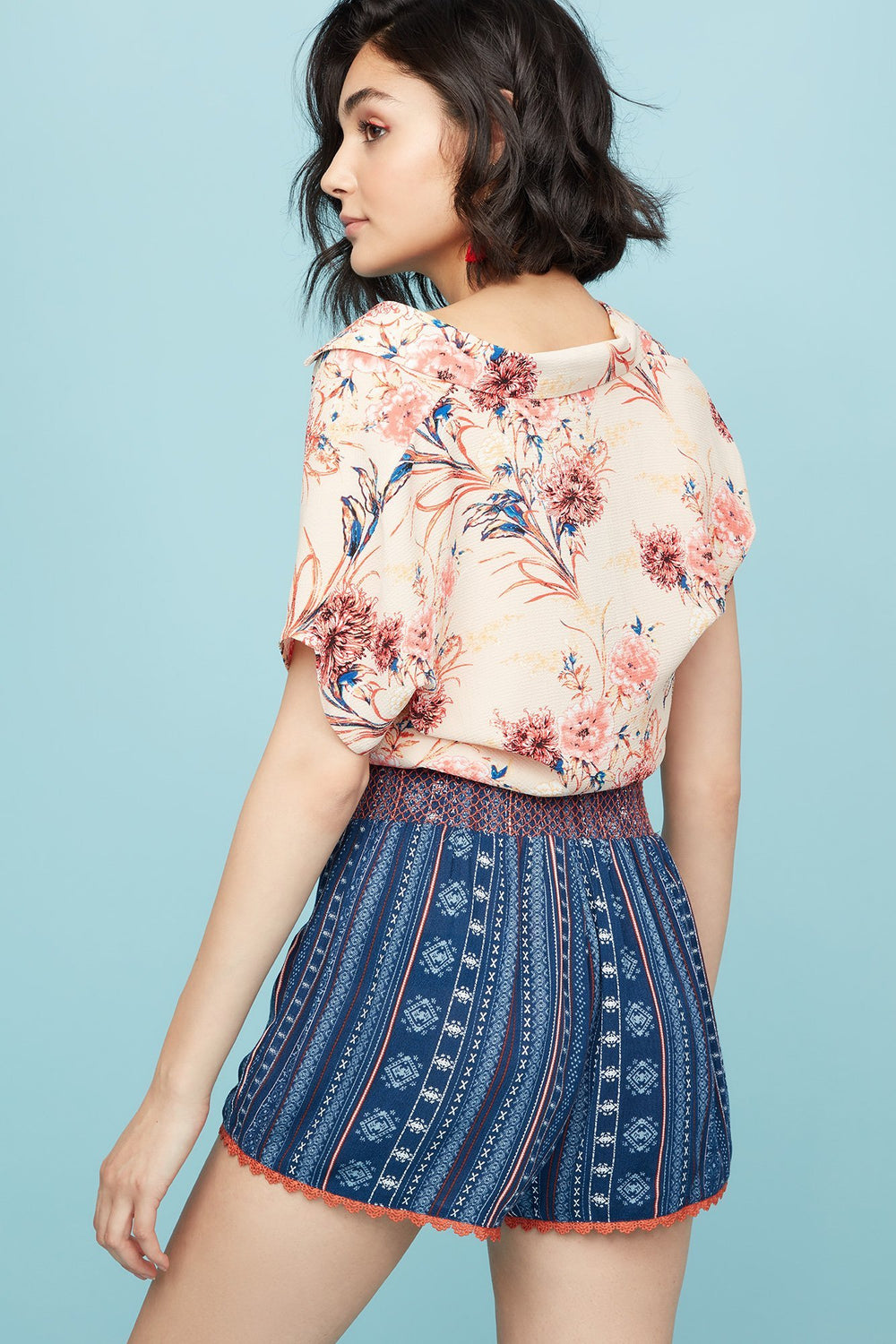Women High-Rise Ruffle Tribal Crochet Trim Short Navy