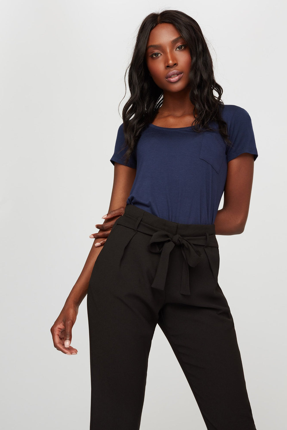 Women Scoop Neck Soft Basic Pocket Coloured T-Shirt Navy