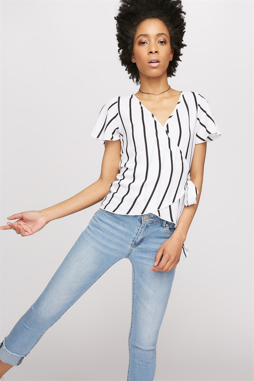 Women Blouse cache-cur imprimée avec attache Noir et blanc