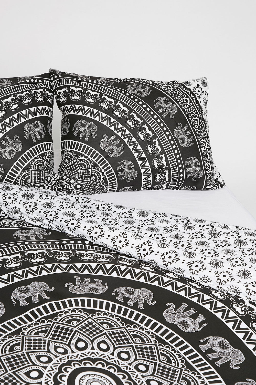Women Ensemble de housse de couette à motif tribal pour lit double (2 unités) Noir et blanc