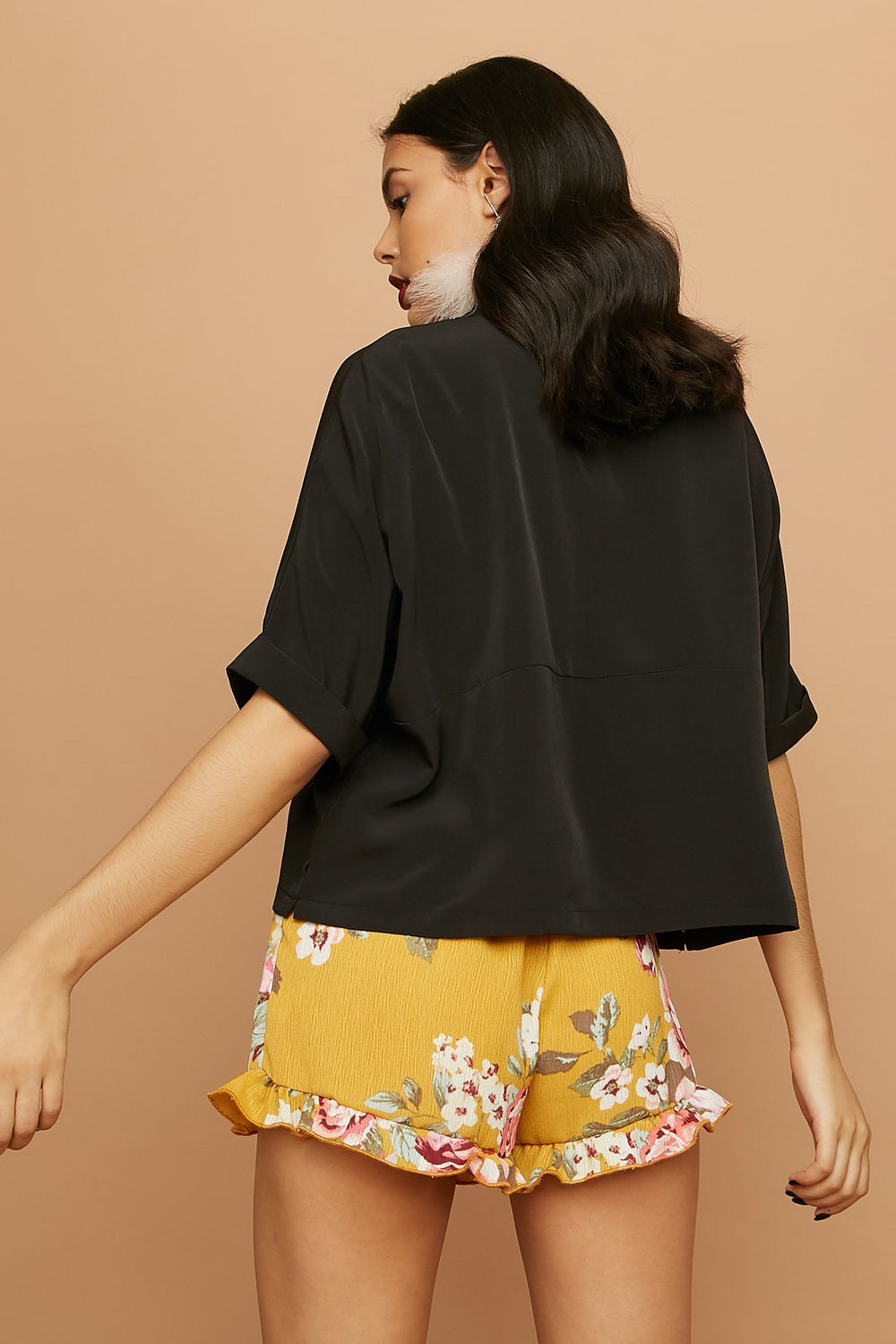 Women Blouse courte boutonnée tissée Noir