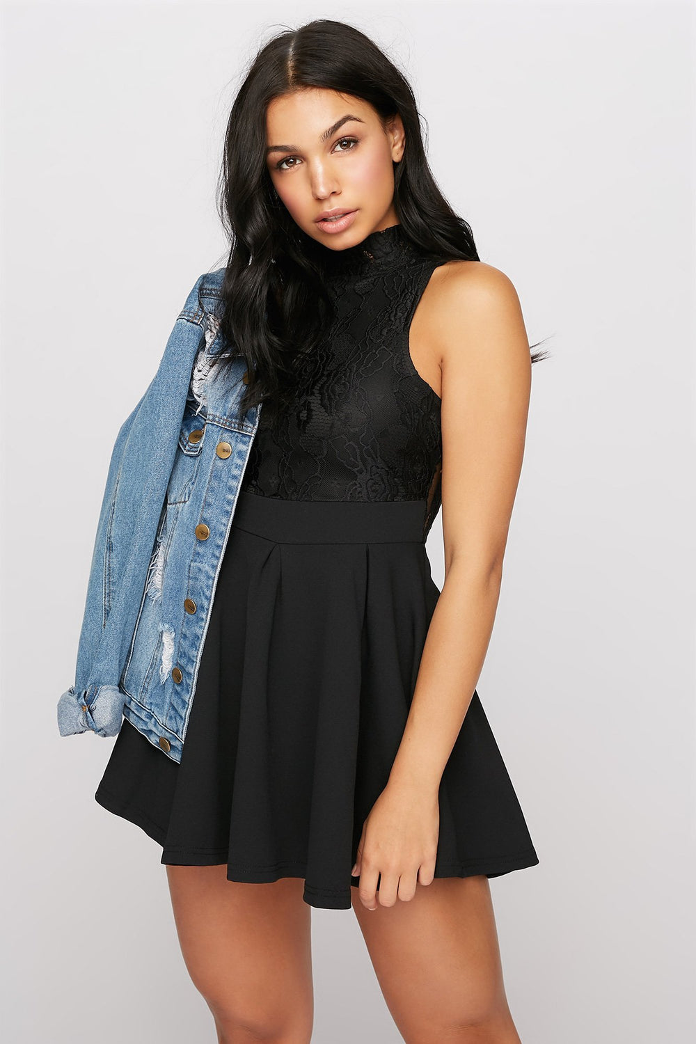 Women Combi jupe-short plissée en dentelle à col roulé Noir