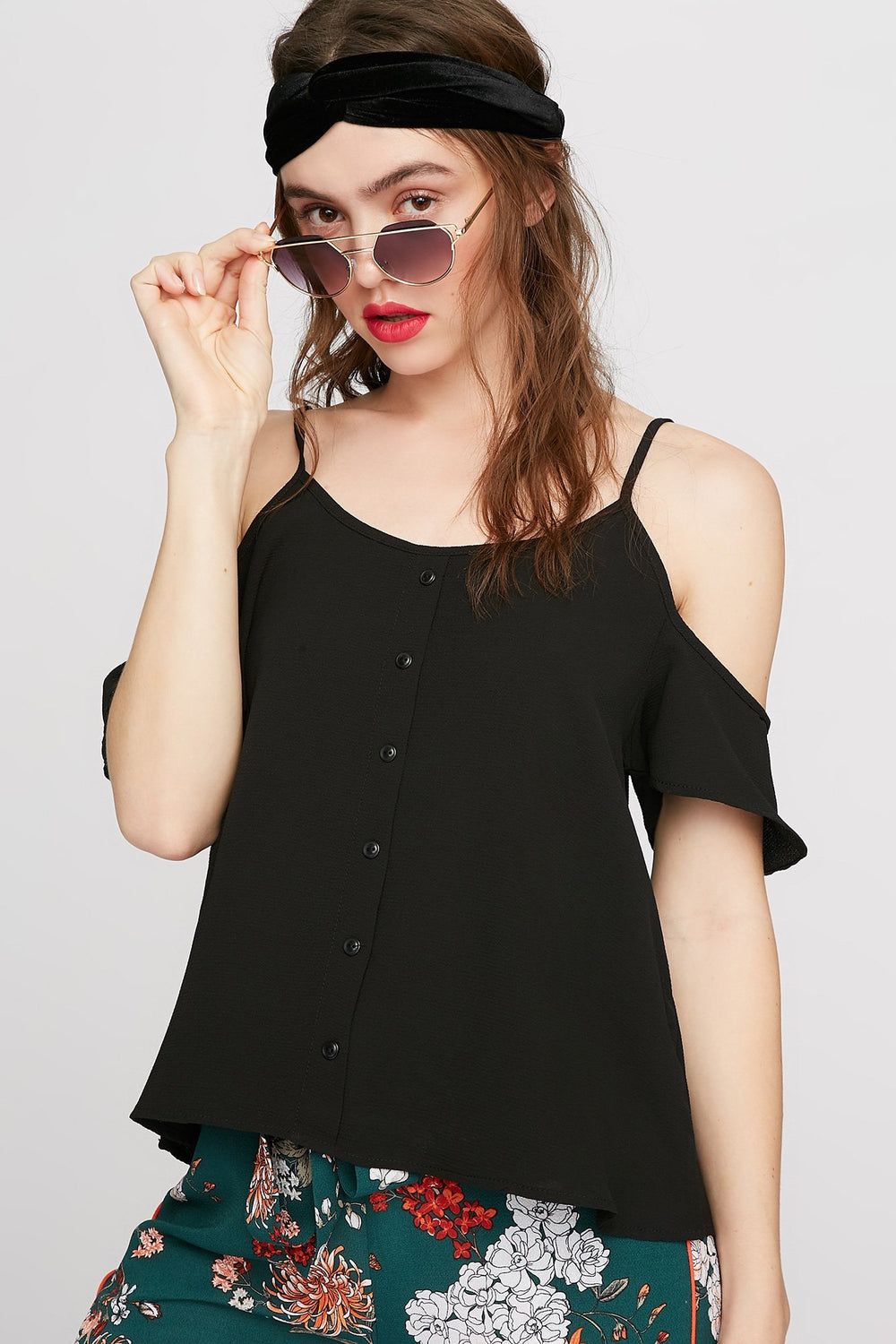 Women Blouse boutonnée à épaules dénudées Noir