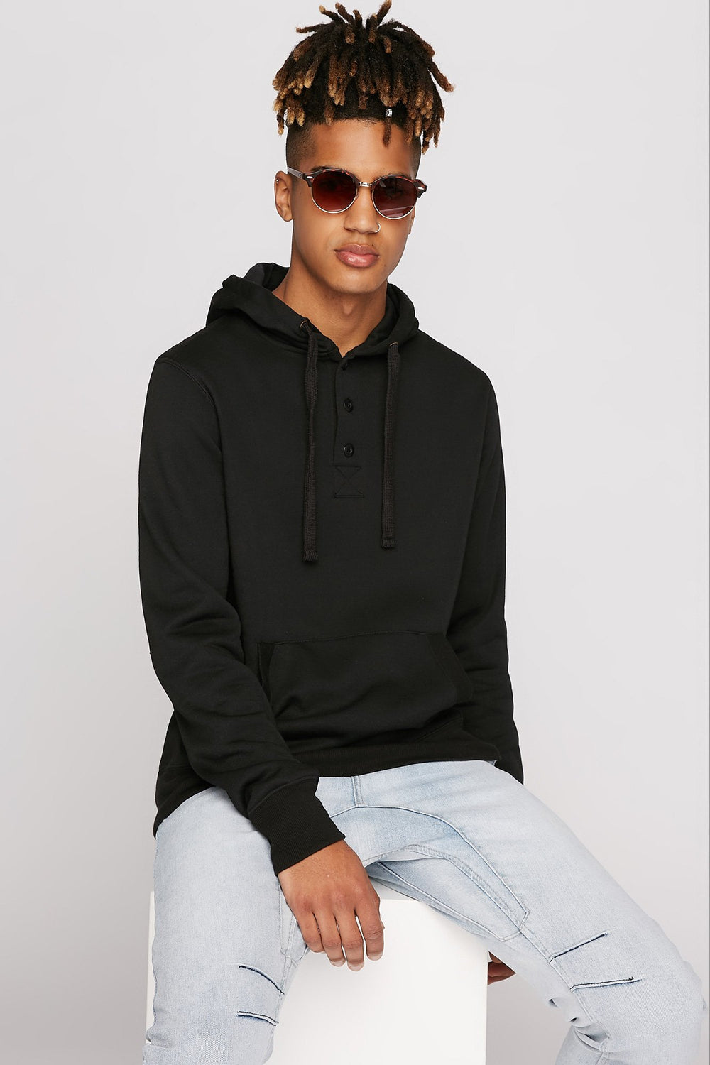 Men Haut henley à capuchon à enfiler avec taille coulissante Noir