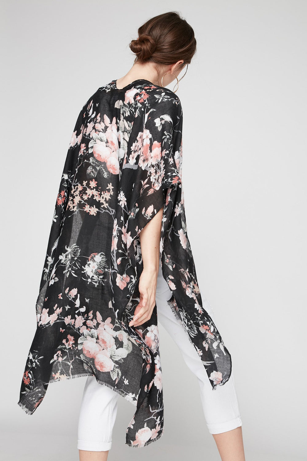 Women Kimono de plage noir fleuri avec franges Noir