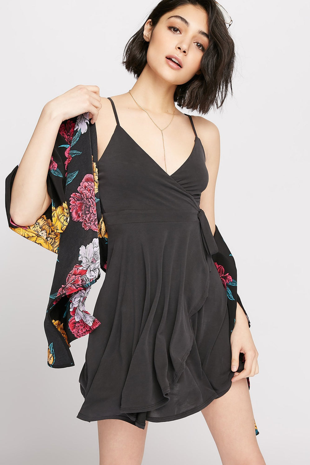 Women Minirobe cache-cur à encolure en V Noir