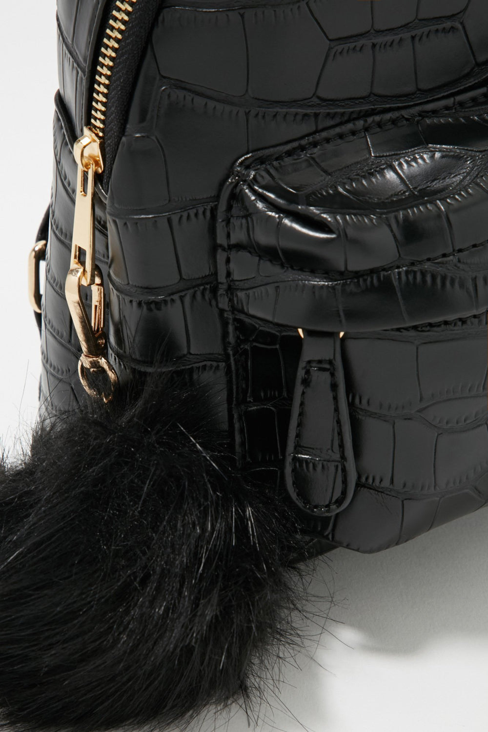 Women Minisac à dos en similipeau de crocrodile avec pompons Noir