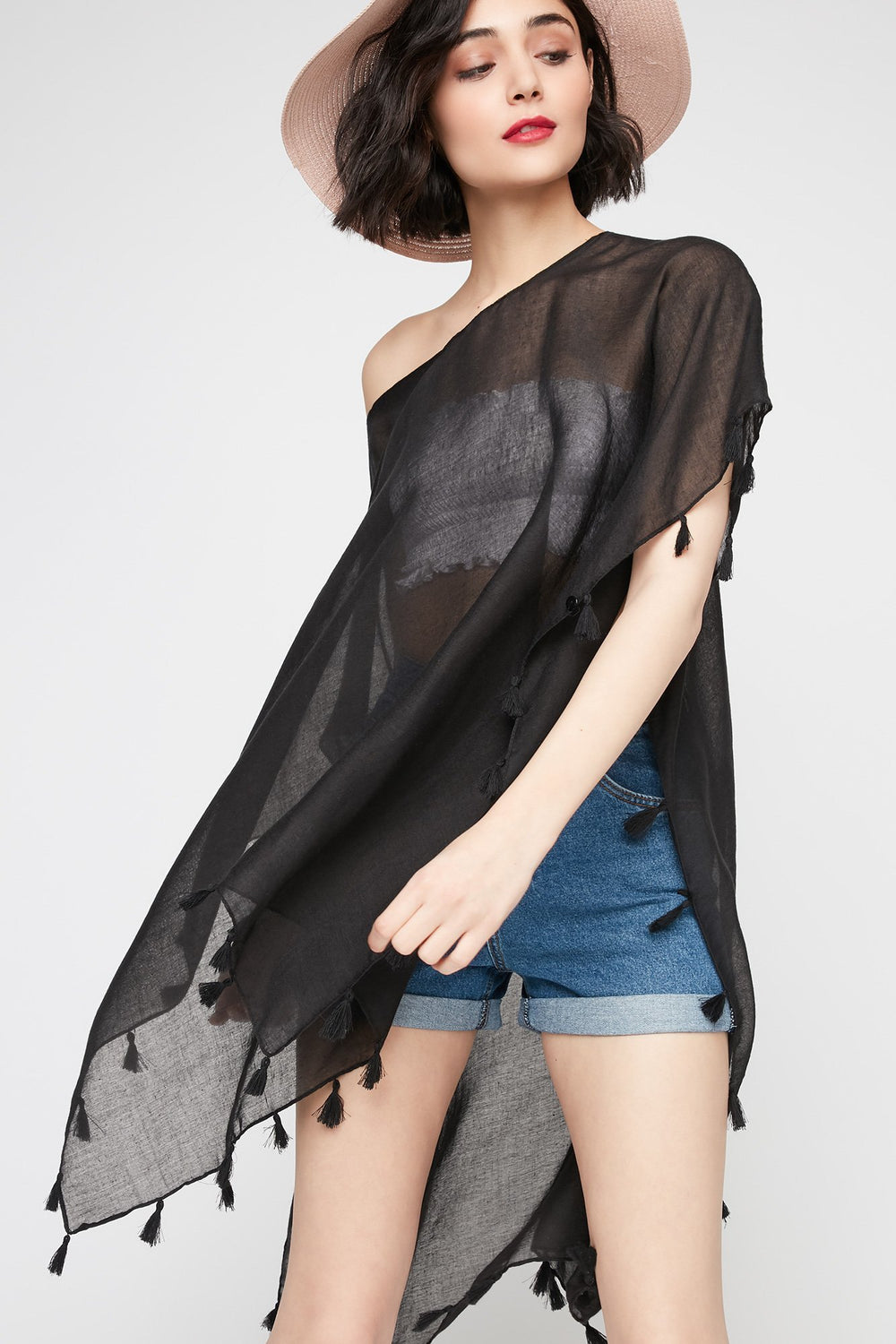 Women Poncho asymétrique avec pampilles Noir