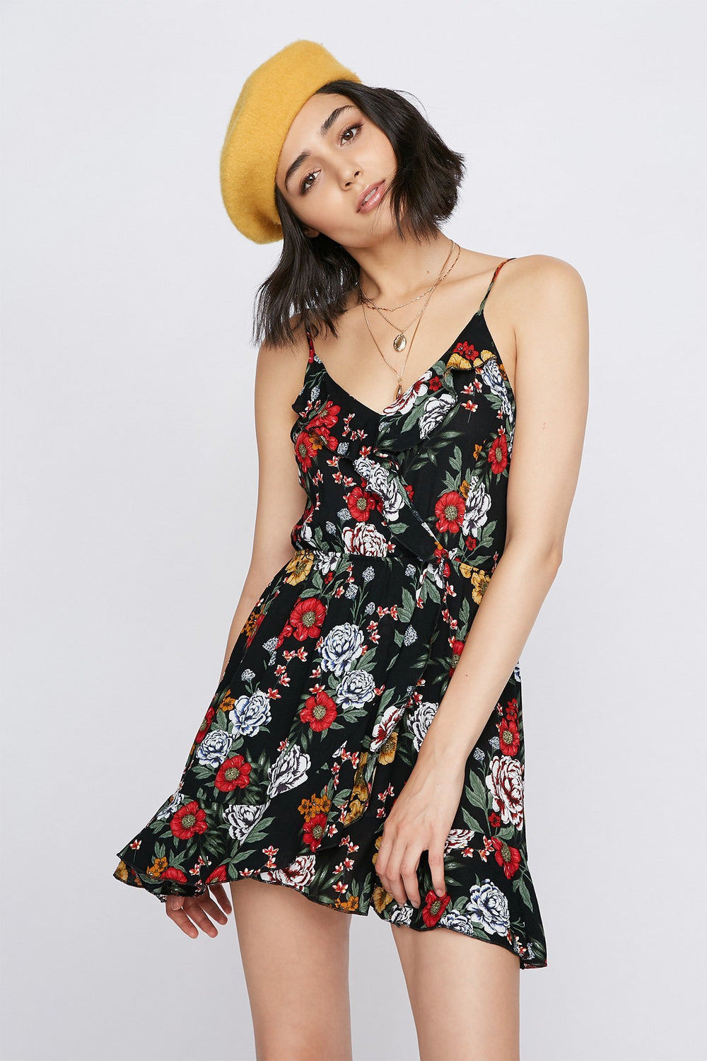Women Robe fleurie à ourlet volantée et encolure en V Noir