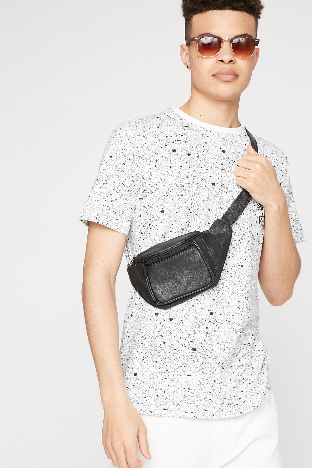 Men Sac banane en similicuir avec poche triple Noir
