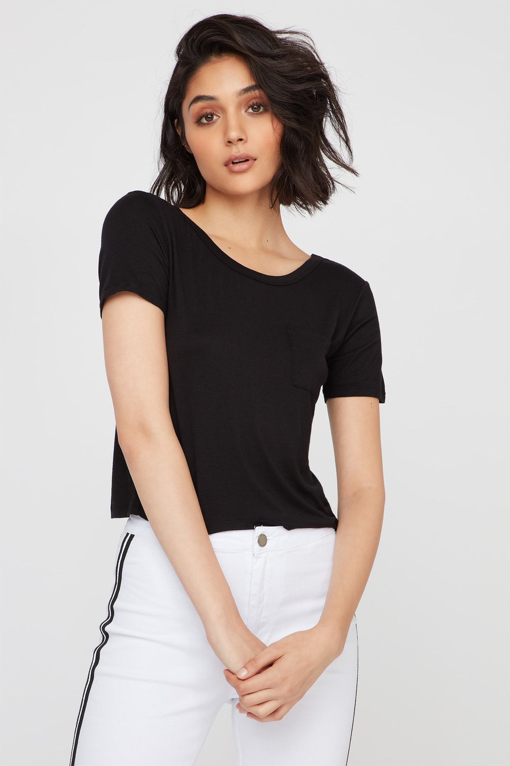 Women T-shirt court à encolure arrondie et dos en T Noir