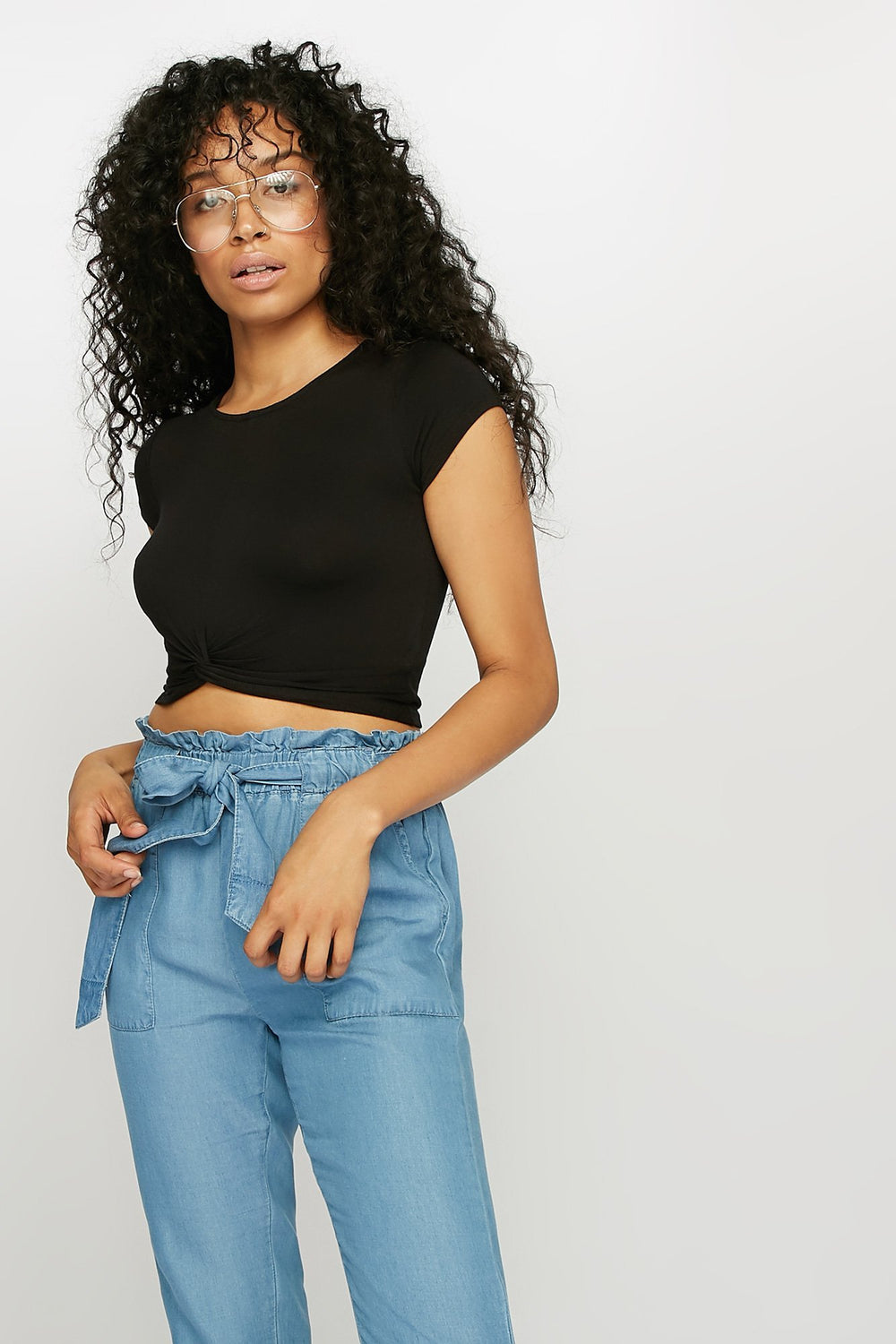 Women T-shirt court noué devant Noir