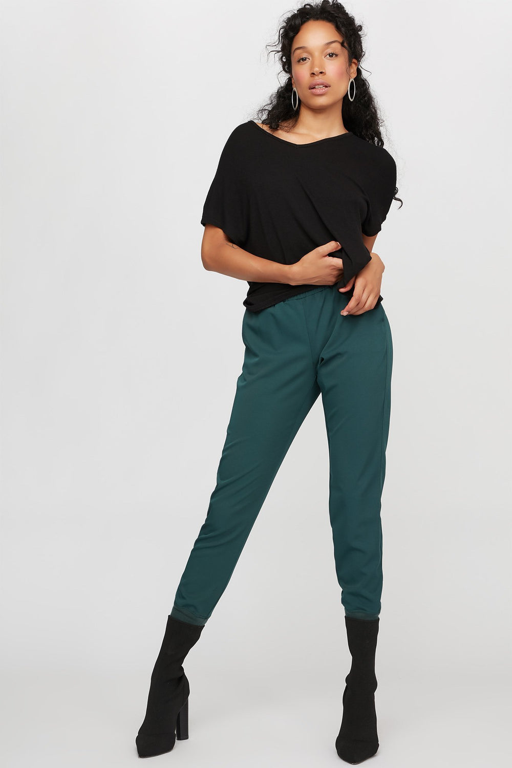 Women T-shirt de base à manches chauve-souris et encolure en V Noir