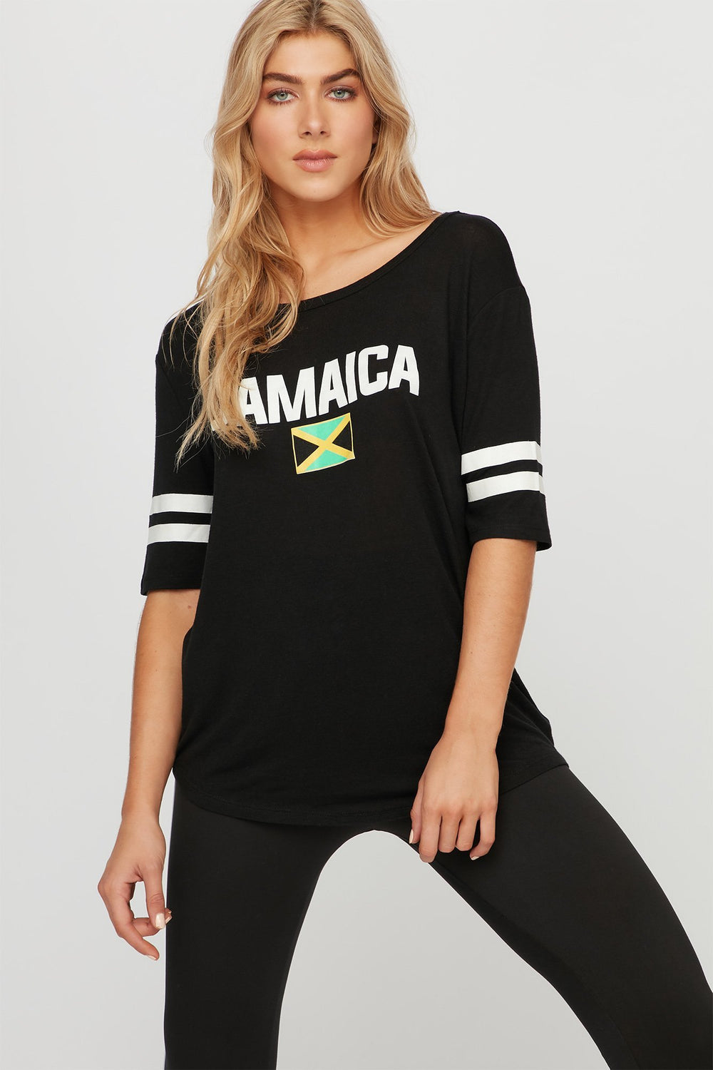 Women T-shirt rayé de style universitaire à imprimé World Cup Jamaica Noir