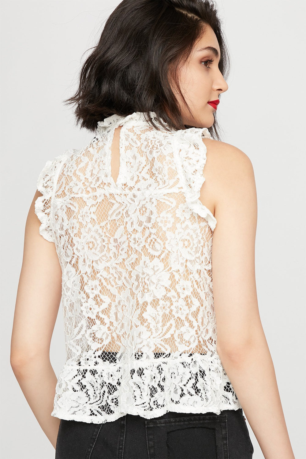 Women Lace Ruffle Sleeveless Blouse Off White