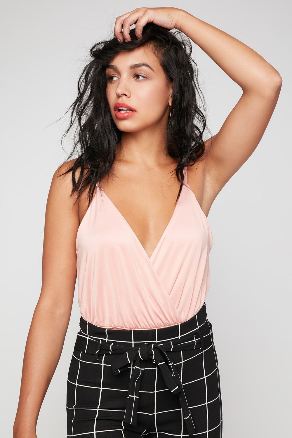 Women Maillot en satin à décolleté plongeant Pêche