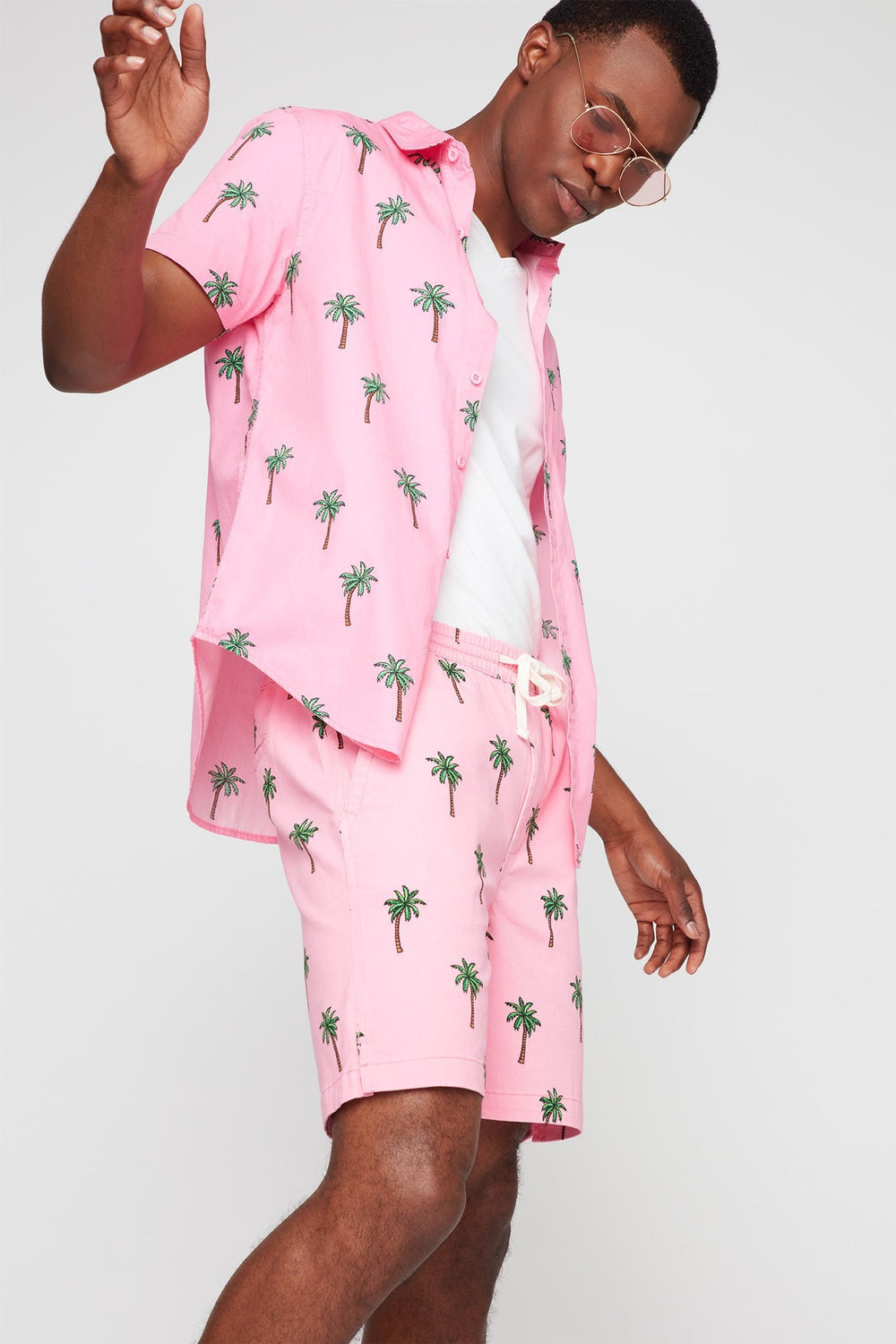Men Printed Short Sleeve Button-Up Shirt Pink