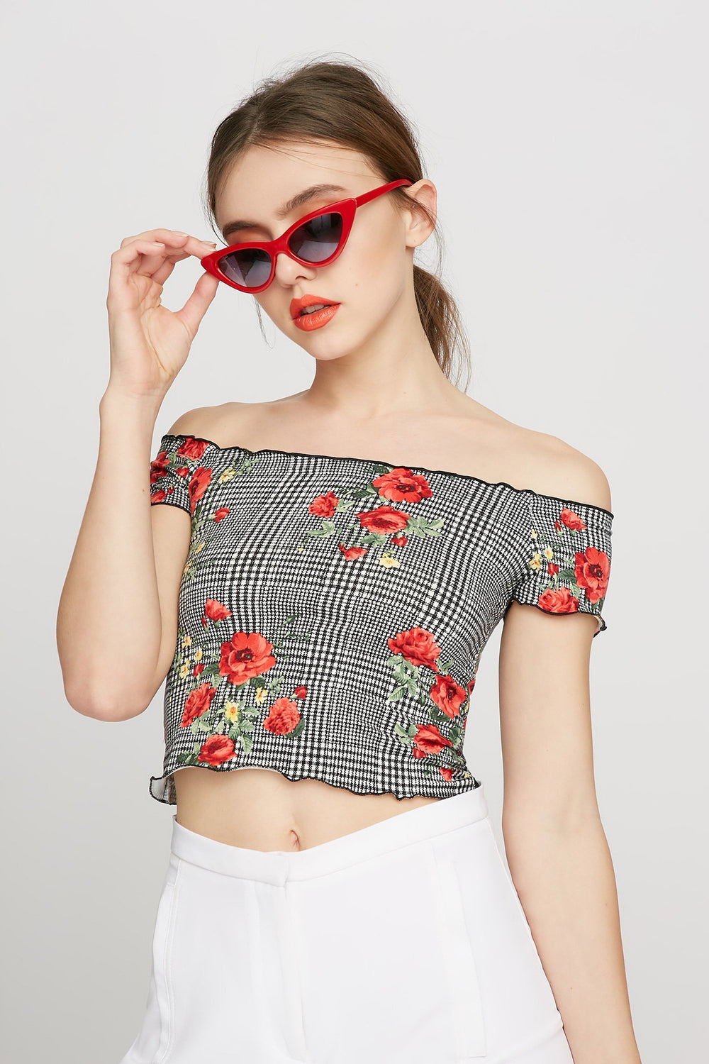 Women Ruffle Off The Shoulder Printed Cropped Blouse Pink