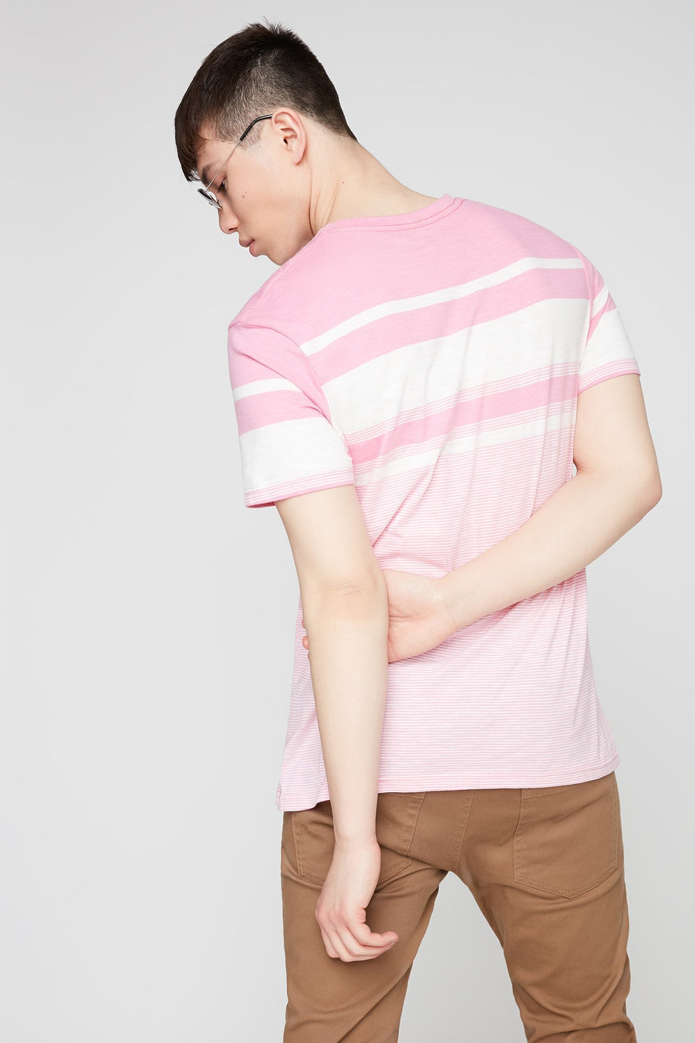 Men Striped Crewneck T-Shirt Pink