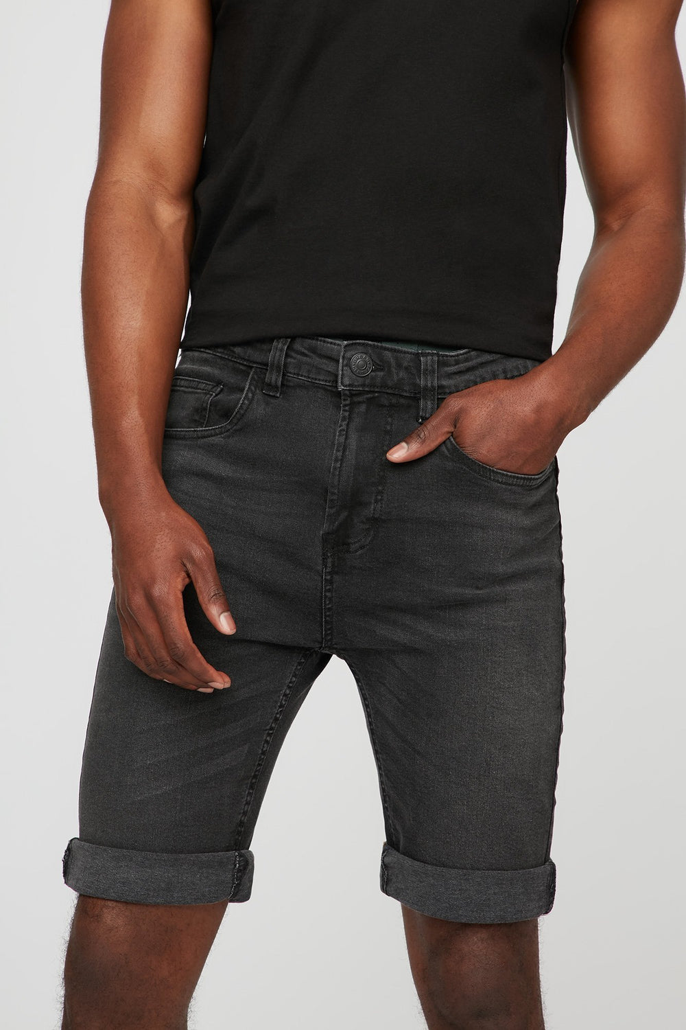 Men Black Roll-Up Slim Denim Short Pure Black