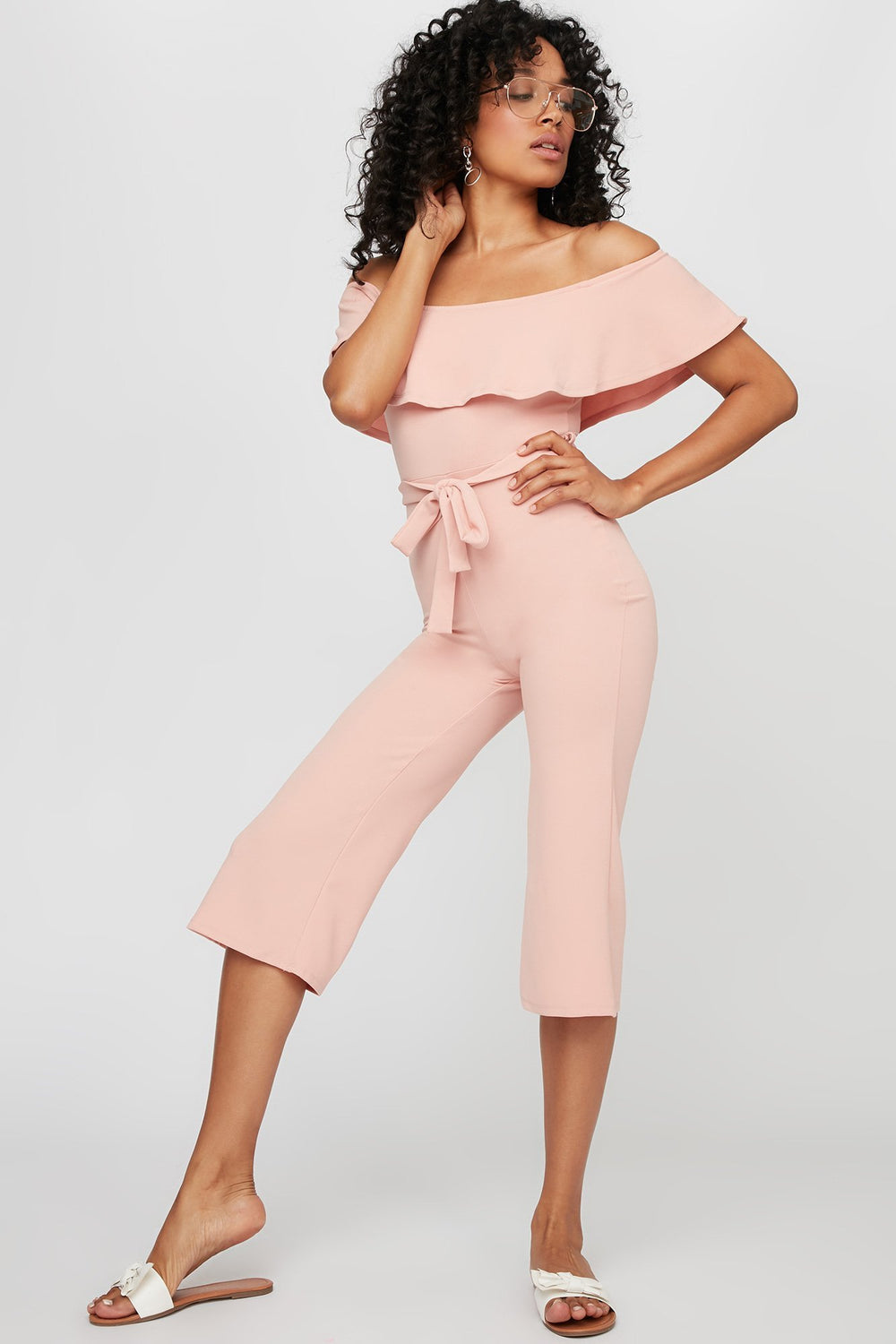 Women Combinaison-culotte volantée avec épaules dénudées et ceinture Rose