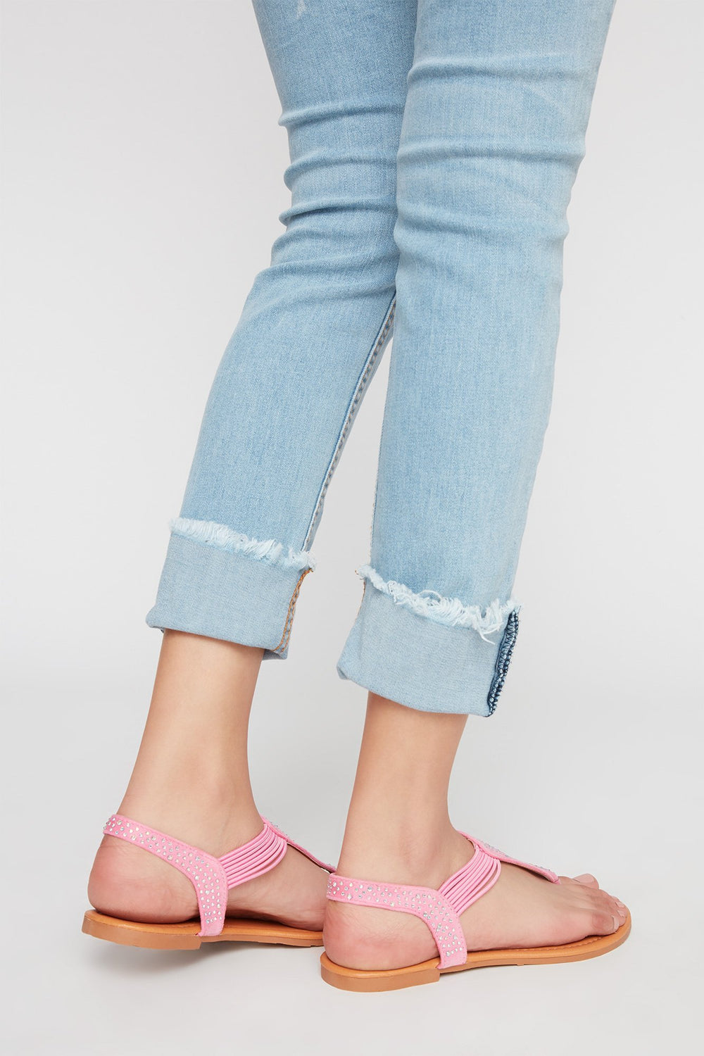 Women Sandales en T avec pierres du Rhin Rose