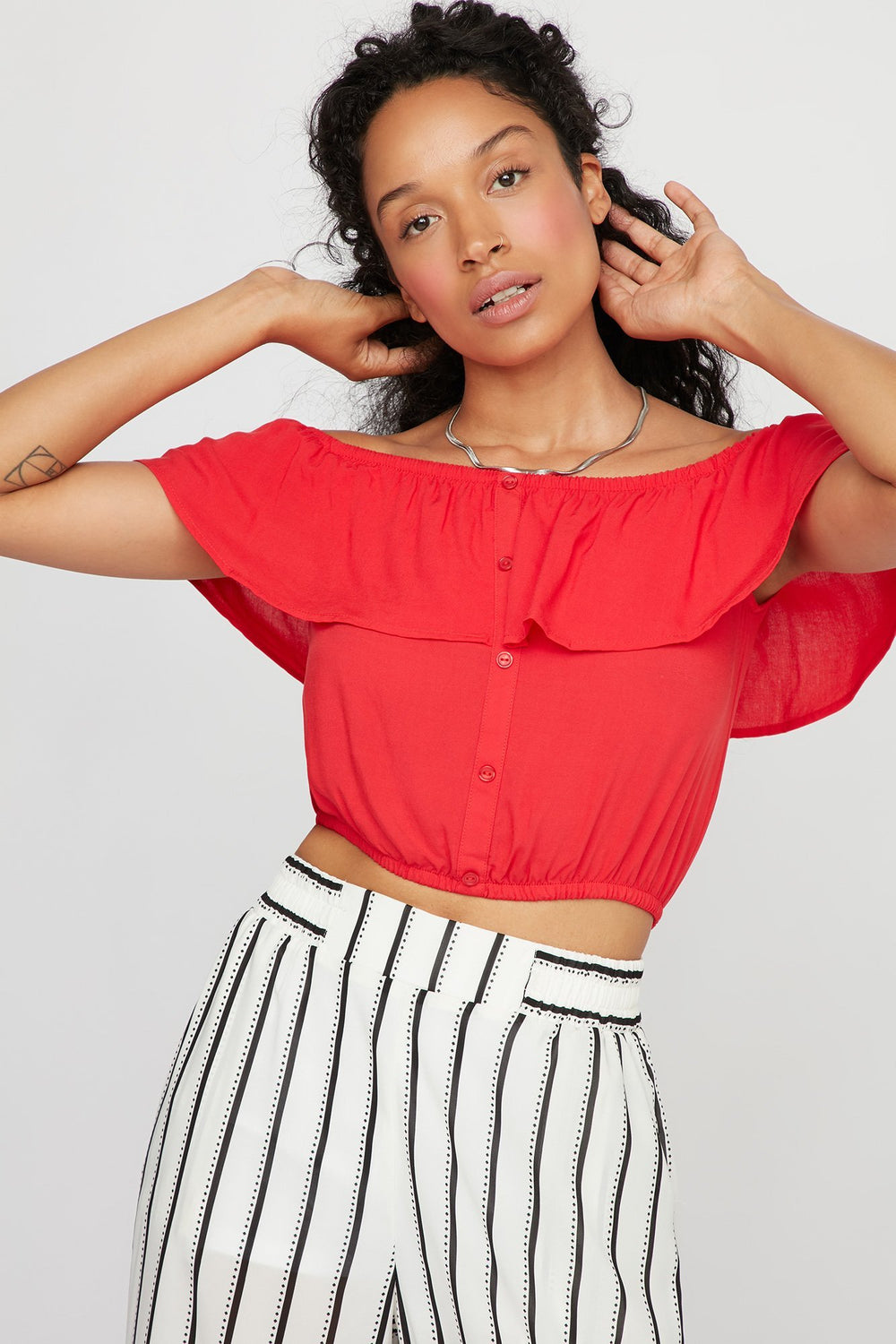 Women Blouse courte boutonnée volantée à épaules dénudées Rouge