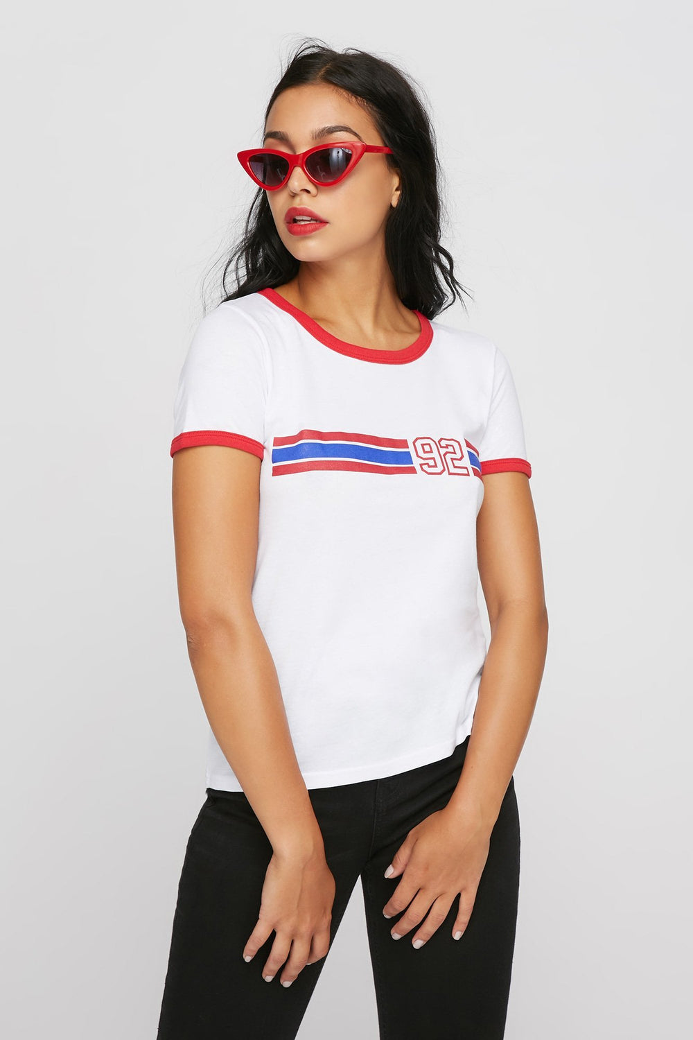 Women T-shirt à liséré contrastant rayé de style universitaire Rouge