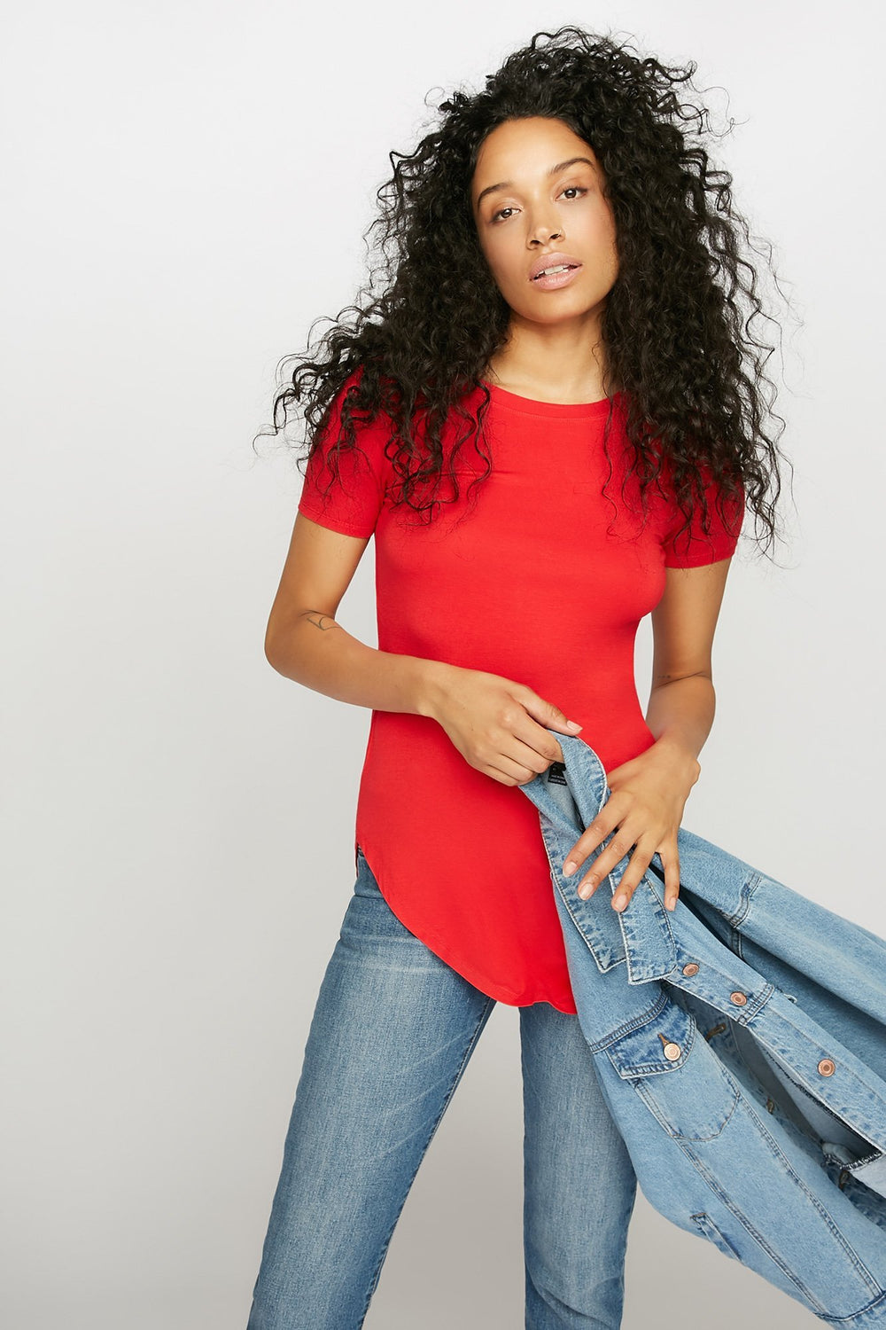 Women T-shirt long à ourlet arrondi et encolure arrondie Rouge