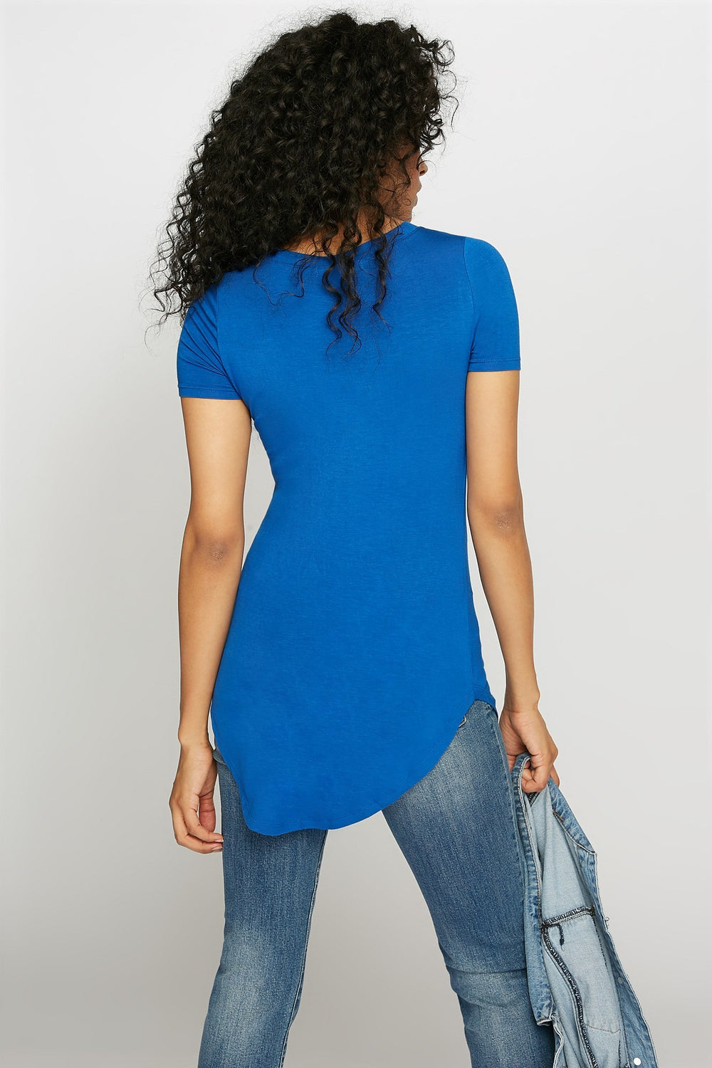Women Scoop Neck Longline Dolphin Hem T-Shirt Royal Blue