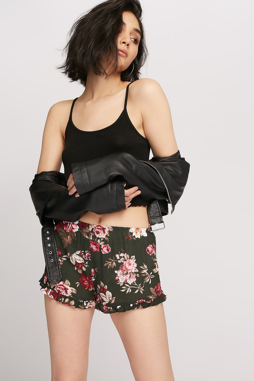 Women Short à enfiler léger volanté fleuri Vert chasseur