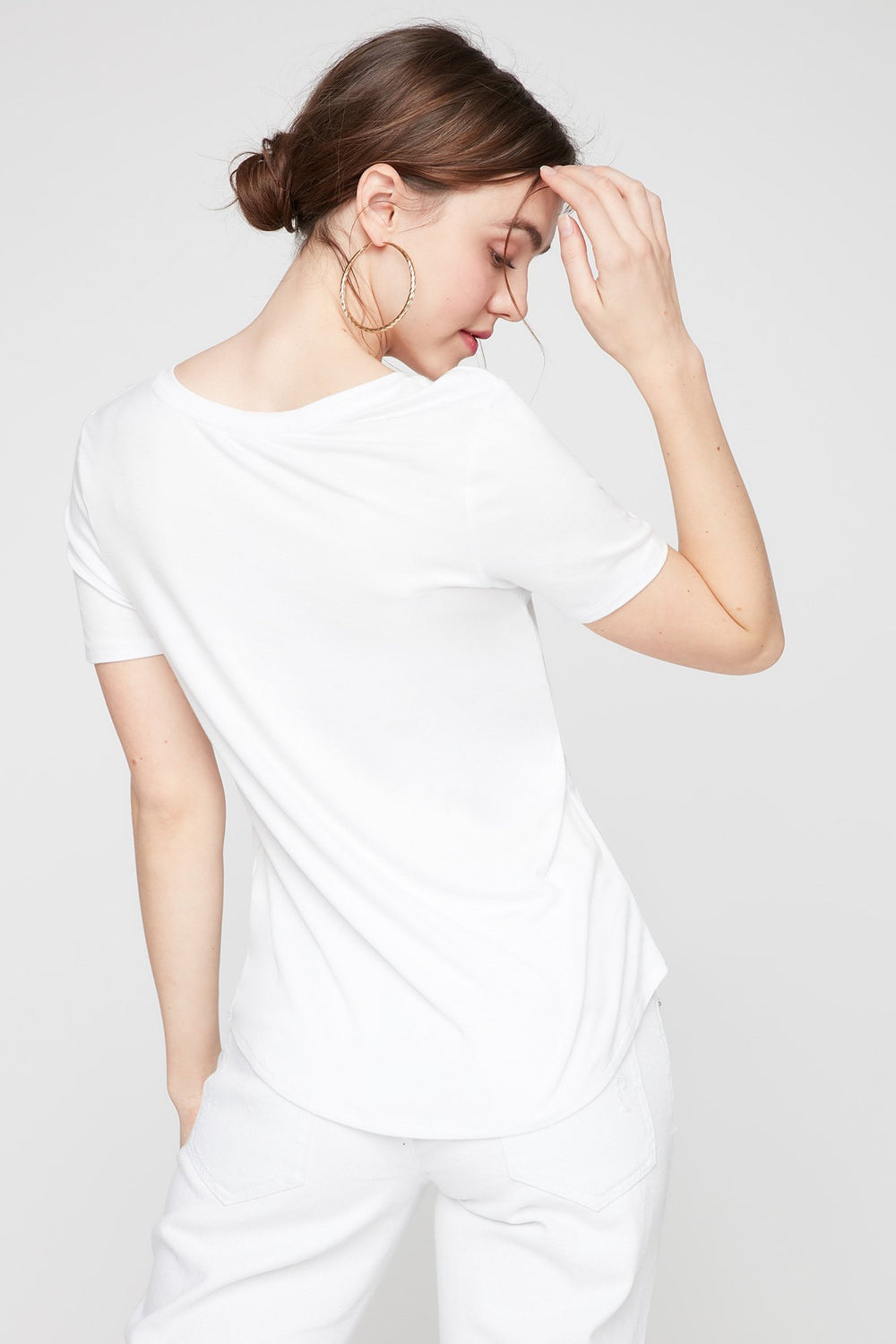 Women Basic V-Neck Pocket T-Shirt White