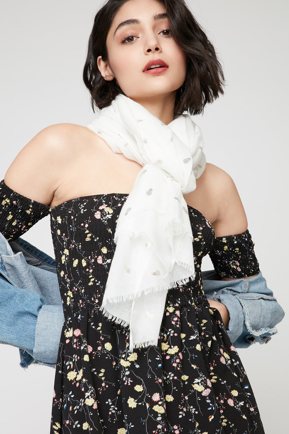 Women Glitter Pineapple Scarf White